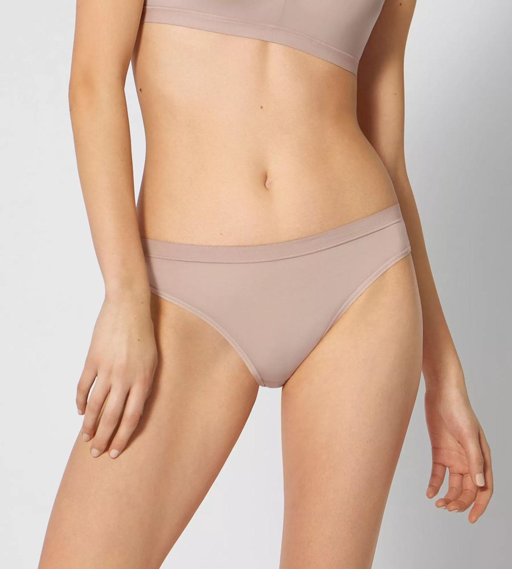 Sloggi Wow Comfort Tai Brief Foundation Nude | 27049-QRTA